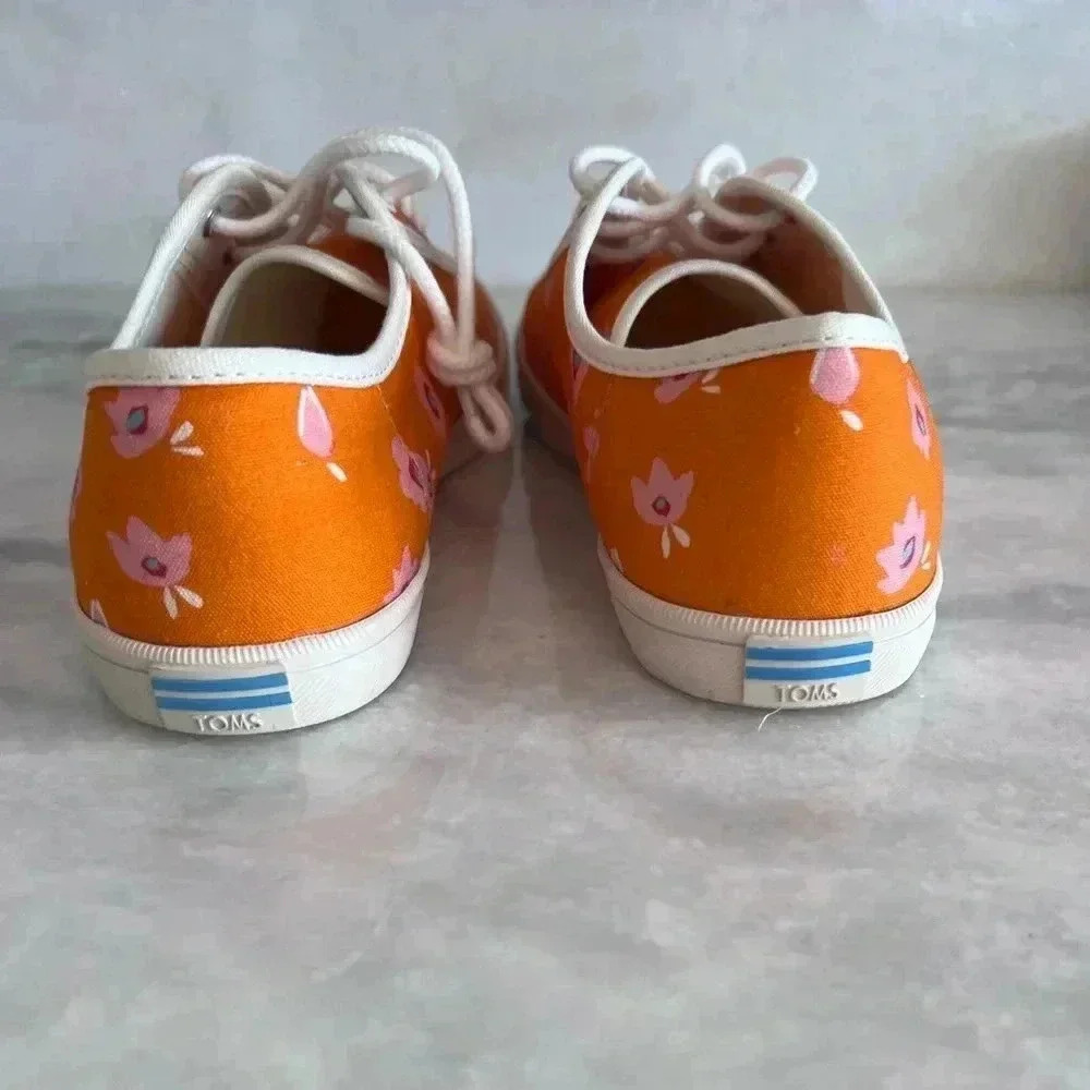 TOMS 7.5 in box Carmel Persimmon Spring Flower print shoe - Picture 3 of 9